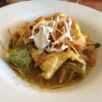 Hugo's - Green Tamales & Eggs - Breakfast & Brunch Near Me - Studio City, California Hugo's - Green Tamales & Eggs - Breakfast & Brunch Near Me - Studio City, California
