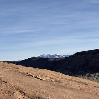 Arches National Park - Snowy mountains in the distance - Parks Near Me Arches National Park - Snowy mountains in the distance - Parks Near Me