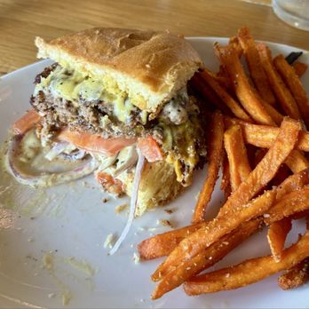 Chimera Brewery - Chimera Smash + Sweet Potato Fries - Breweries Near Me - Pittsburgh, Pennsylvania Chimera Brewery - Chimera Smash + Sweet Potato Fries - Breweries Near Me - Pittsburgh, Pennsylvania