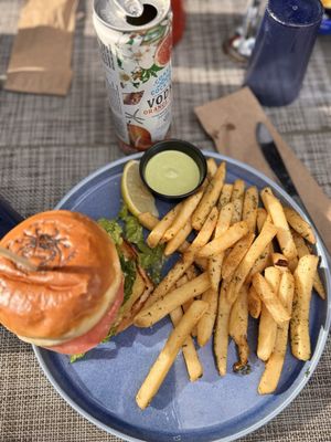 Monroe Bay Oysterette by null