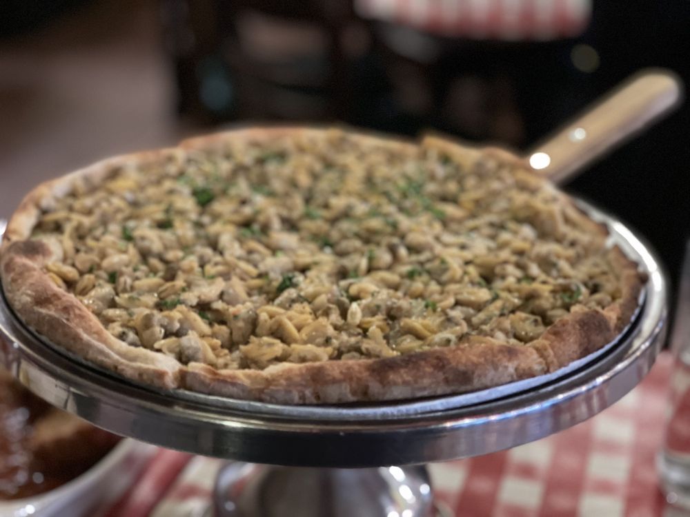 Lombardi's Pizza