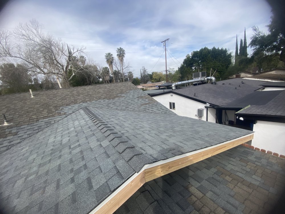 Slide of Ardon Roofing