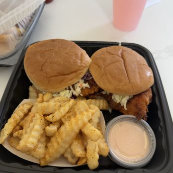 Kings Hot Chicken - 2 sandwich combo. They were tasty and very good quality. Would recommend this! - Chicken Shop Near Me - N Hollywood, California Kings Hot Chicken - 2 sandwich combo. They were tasty and very good quality. Would recommend this! - Chicken Shop Near Me - N Hollywood, California
