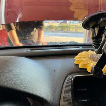 Valvoline Instant Oil Change - Hard worker working hard! - Oil Change Stations Near Me - Ocala, Florida Valvoline Instant Oil Change - Hard worker working hard! - Oil Change Stations Near Me - Ocala, Florida