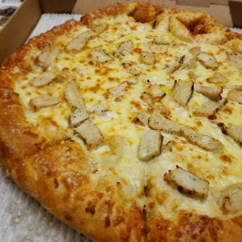 Marco's Pizza - Large White Pizza with Chicken - Pizza Near Me - Tampa, Florida Marco's Pizza - Large White Pizza with Chicken - Pizza Near Me - Tampa, Florida
