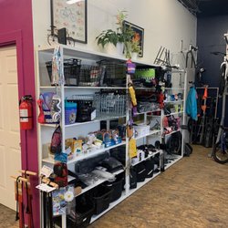 Hardt Family Cyclery - Accessories for all bikes.
