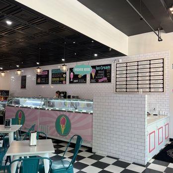Sugarville - Ice Cream & Frozen Yogurt Near Me - Libertyville, Illinois