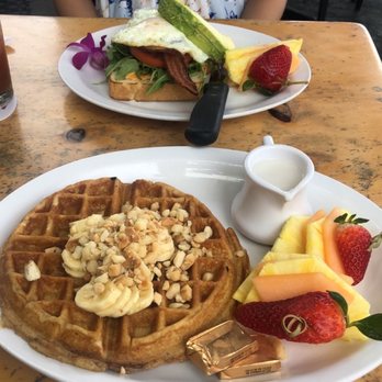 Island Lava Java - Island Style Waffle & Waipi'o Stack Breakfast - American Near Me - Kailua Kona, Hawaii