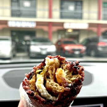 Huge Tree Pastry - Fan Tuan with purple rice and optional egg & pickled vegetables - Taiwanese Near Me - Monterey Park, California Huge Tree Pastry - Fan Tuan with purple rice and optional egg & pickled vegetables - Taiwanese Near Me - Monterey Park, California