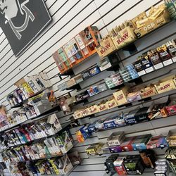 HONEY 2 A BEE SMOKE SHOP - Updated May 2026 - 25 Photos & 11 Reviews - 2024  W Pico Blvd, Los Angeles, California - Vape Shops - Phone Number - Yelp
