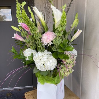 Sandy Springs Flowers - Florists Near Me - Sandy Springs, Georgia Sandy Springs Flowers - Florists Near Me - Sandy Springs, Georgia