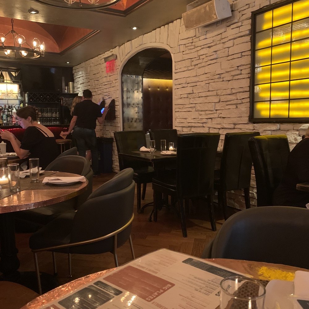 Banc Cafe - Inside - Cafes Near Me - New York, New York