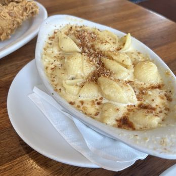 Streets Fine Chicken - Brie Mac & Cheese. - Chicken Shop Near Me - Dallas, Texas Streets Fine Chicken - Brie Mac & Cheese. - Chicken Shop Near Me - Dallas, Texas