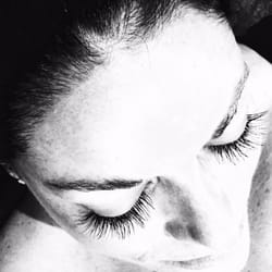 Julia's Beauty Salon - Eyelash extensions