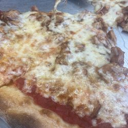Mama Angela's Pizzeria - Barbecue Chicken Pizza