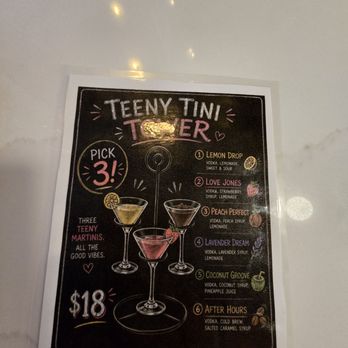 Vinyl Vibes - Lounges Near Me - Mount Clemens, Michigan Vinyl Vibes - Lounges Near Me - Mount Clemens, Michigan