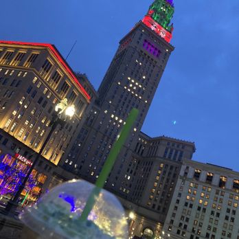 Shake Shack Downtown Cleveland - Terminal Tower - Fast Food Near Me - Cleveland, Ohio