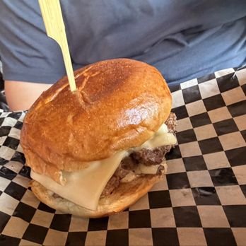Kinfolks Flatstone Grill - Sons reg smash burger. Was so delicious (and he has just meat and cheese). 9/10! - Burgers Near Me - Riverbank, California Kinfolks Flatstone Grill - Sons reg smash burger. Was so delicious (and he has just meat and cheese). 9/10! - Burgers Near Me - Riverbank, California
