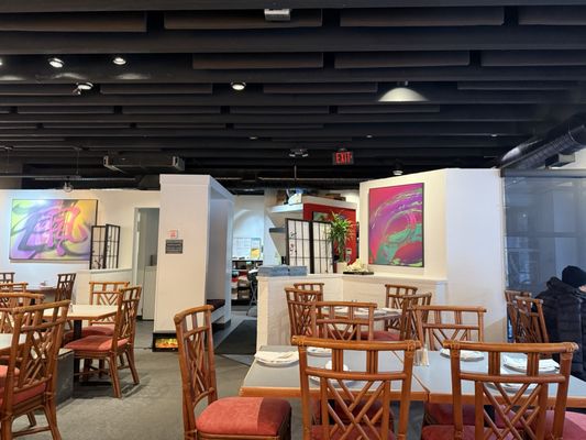 Hunan By the Falls by null