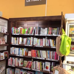 Biocoop - Bio et'Hique - La petite librairie du commerce