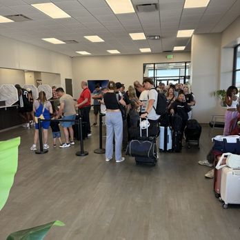 Routes Car Rental - 3 hour line - Car Rental Near Me - Commerce City, Colorado Routes Car Rental - 3 hour line - Car Rental Near Me - Commerce City, Colorado