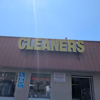 Mini-Cleen Dry Cleaners - Front of the store is located on Genesee Avenue off of Santa Monica Boulevard. - Dry Cleaning Near Me - West Hollywood, California Mini-Cleen Dry Cleaners - Front of the store is located on Genesee Avenue off of Santa Monica Boulevard. - Dry Cleaning Near Me - West Hollywood, California
