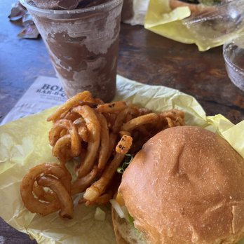 Bob's Bar-B-Que - Barbeque Near Me - Honolulu, Hawaii