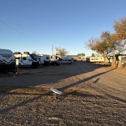 Travelers World Campground - Spaces
