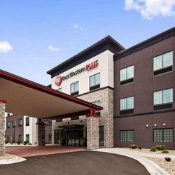 Best Western Plus Saint Peter - Exterior Daytime