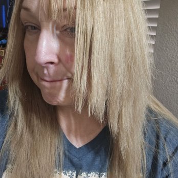 Willo Salons - Roseville - Choppy haircut - Hair Salons Near Me - Roseville, California