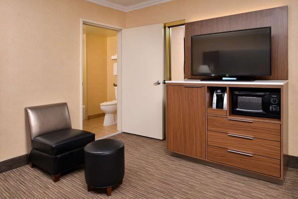 Best Western Hollywood Plaza Inn Hotel - Hollywood Walk of Fame LA by null