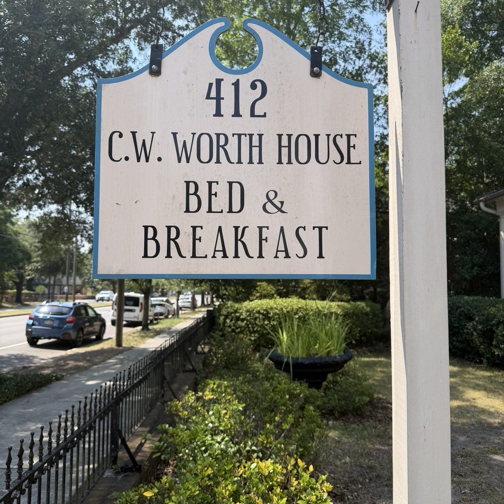 C.W. Worth House Bed and Breakfast - Bed & Breakfast Near Me - Wilmington, North Carolina