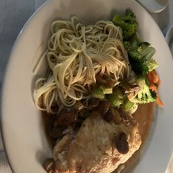 Good Fellas Restaurant - Pollo Saltimbocca