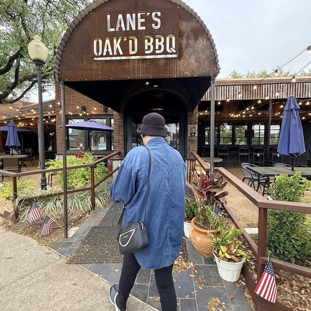 OAK'D BBQ - Walking in - Barbeque Near Me - Addison, Texas