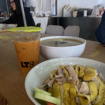 LT9 Tea Blends - Hainan chicken and Taiwanese noodles - Bubble Tea Near Me - Pasadena, California
