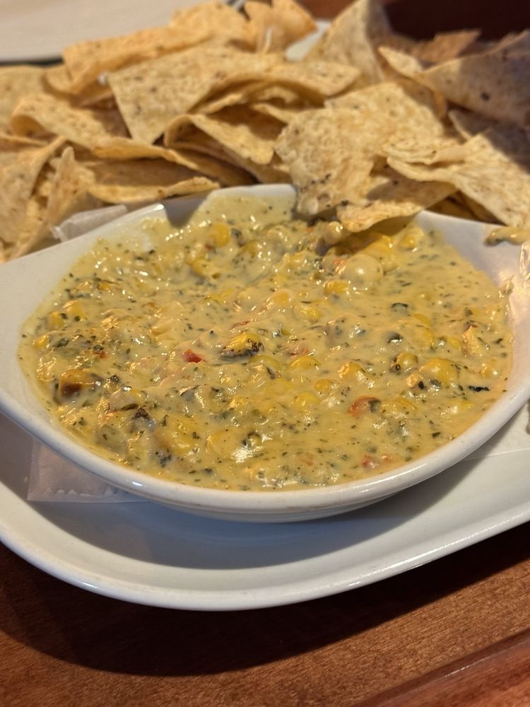 Anthony’s Pizza Bar & Grille