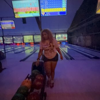 Bowlero Doral - Family - Bowling Near Me - Miami, Florida Bowlero Doral - Family - Bowling Near Me - Miami, Florida