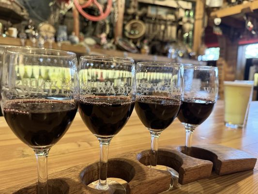 Wades Wines by null