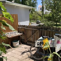 Eastern Sierra Ice Cream - Back area by the bathroom building