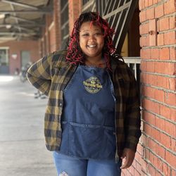 Humble Bee Sugaring Studio - Midtown / The Cannery - Worker Bee Kalyshia