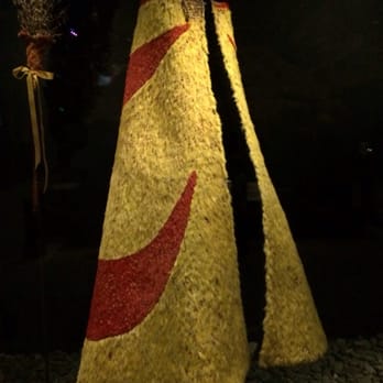 Bishop Museum - Cape Kings used to wear - Museums Near Me - Honolulu, Hawaii
