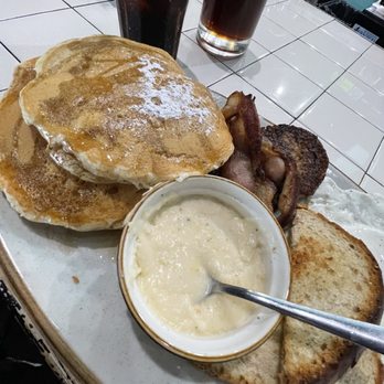 Jo's Diner - American Near Me - Flowood, Mississippi