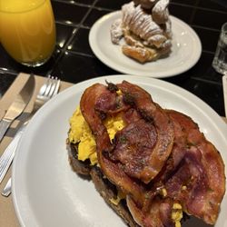 Padre - Savory French toast
