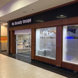 Exterior photo of Nu Beauty Image - Maplewood, Minnesota Exterior photo of Nu Beauty Image - Maplewood, Minnesota