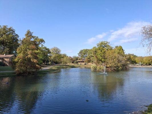 Avondale Park by null