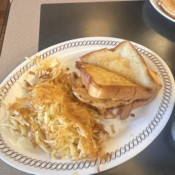 Waffle House - Texas chicken melt + mushrooms  + bacon - American Near Me - Virginia Beach, Virginia