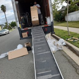 Unloading my stuff love these guys Unloading my stuff love these guys