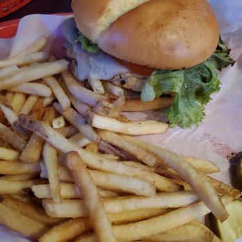 Creek Ratz - Grilled Chicken Sandwich - American Near Me - Murrells Inlet, South Carolina Creek Ratz - Grilled Chicken Sandwich - American Near Me - Murrells Inlet, South Carolina