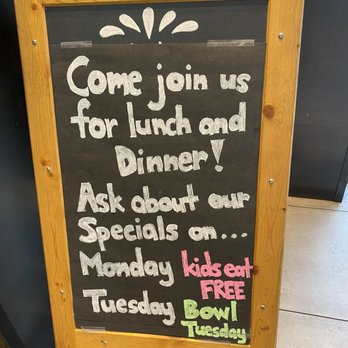 Squarz Bakery & Cafe - Su & Mon after 5 pm with entree kids eat free. - Bakeries Near Me - Scottsdale, Arizona