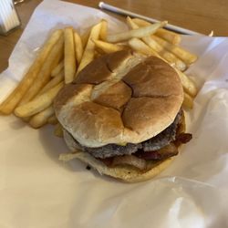 Hwy 5 Grub & Pub